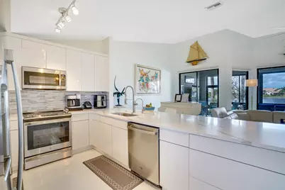 7235 Sweetbay Court, Boynton Beach, FL 33472 - Photo 13
