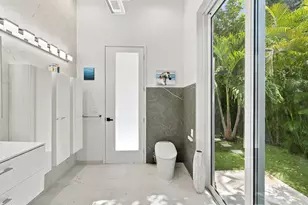 110 NE 16th Pl, Fort Lauderdale, FL 33305 - Photo 23