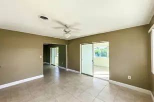 1025 Yale Dr, Hollywood, FL 33021 - Photo 9