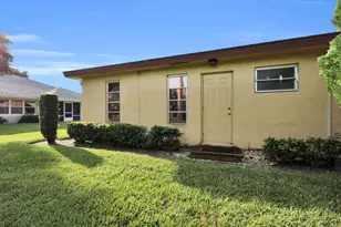 1738 Lakefront Blvd, Fort Pierce, FL 34982 - Photo 19
