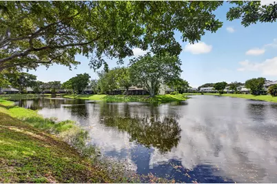 1991 Discovery Circle E, Deerfield Beach, FL 33442 - Photo 3