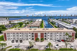 236 Castlewood Dr, North Palm Beach, FL 33408 - Photo 17