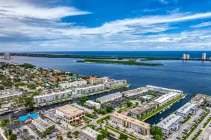 236 Castlewood Dr, North Palm Beach, FL 33408 - Photo 19