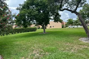 5584 NW 59th Pl, Tamarac, FL 33319 - Photo 35