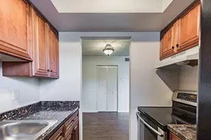2202 SE 3rd St, Boynton Beach, FL 33435 - Photo 9
