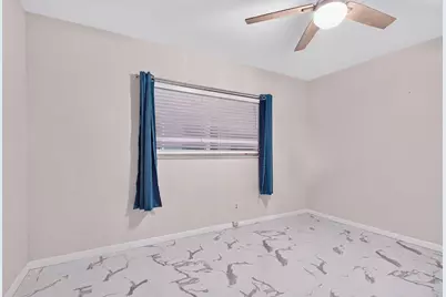 941 Crystal Lake Drive, Deerfield Beach, FL 33064 - Photo 17