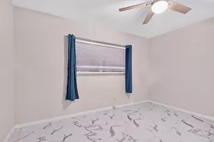 941 Crystal Lake Dr, Deerfield Beach, FL 33064 - Photo 17