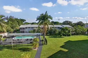 941 Crystal Lake Dr, Deerfield Beach, FL 33064 - Photo 21