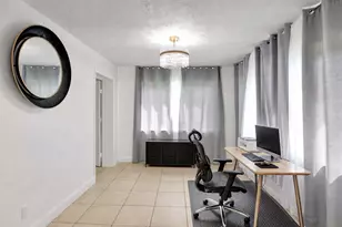 6230 NW 18th Ct, Sunrise, FL 33313 - Photo 5