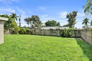 6230 NW 18th Ct, Sunrise, FL 33313 - Photo 17
