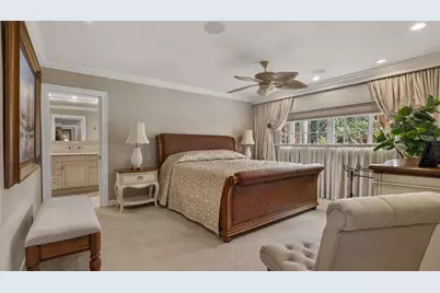 3745 Oaks Clubhouse Drive #V-8, Pompano Beach, FL 33069 - Photo 29