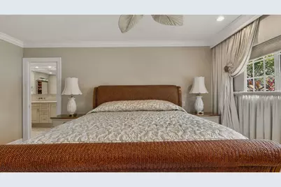 3745 Oaks Clubhouse Drive #V-8, Pompano Beach, FL 33069 - Photo 31