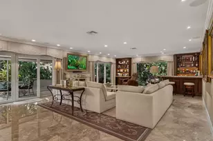 3745 Oaks Clubhouse Dr, Pompano Beach, FL 33069 - Photo 9