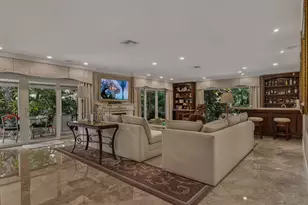 3745 Oaks Clubhouse Dr, Pompano Beach, FL 33069 - Photo 5
