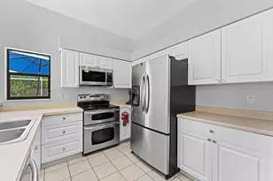 1604 Bayridge Pl, Wellington, FL 33414 - Photo 11