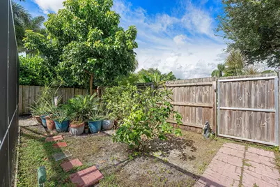 1604 Bayridge Place, Wellington, FL 33414 - Photo 29