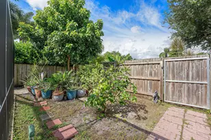 1604 Bayridge Pl, Wellington, FL 33414 - Photo 29