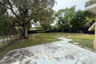 817 S B St, Lake Worth Beach, FL 33460 - Photo 17