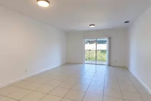1300 NE 109th St, Miami, FL 33161 - Photo 7