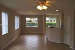 3041 Laurel Ridge Cir, Riviera Beach, FL 33404 - Photo 9
