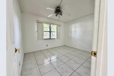 12500 SW 6th Street #110N, Pembroke Pines, FL 33027 - Photo 15