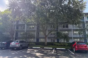12500 SW 6th St, Pembroke Pines, FL 33027 - Photo 25
