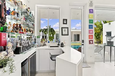 114 NE 16th Place, Fort Lauderdale, FL 33305 - Photo 17