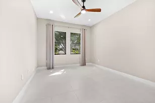 20027 Hirono Ln, Boca Raton, FL 33434 - Photo 15