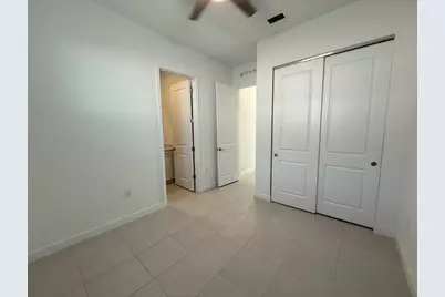 1217 SE Crosswood Way, Port Saint Lucie, FL 34984 - Photo 15