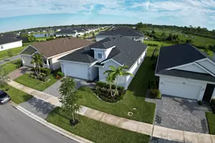 1217 SE Crosswood Wy, Port Saint Lucie, FL 34984 - Photo 27