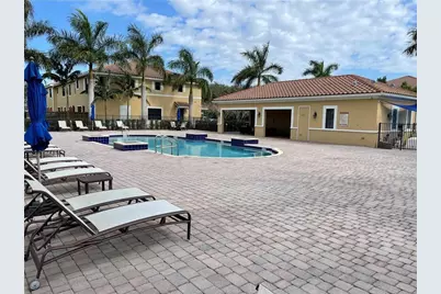 12190 Village Place, Davie, FL 33325 - Photo 5