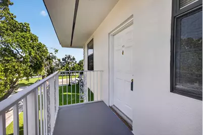 3710 Whitehall Drive #401, West Palm Beach, FL 33401 - Photo 3
