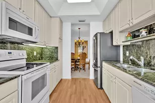 17050 Emile St, Boca Raton, FL 33487 - Photo 5