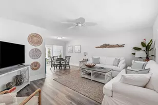 20 Colonial Club Dr, Boynton Beach, FL 33435 - Photo 15
