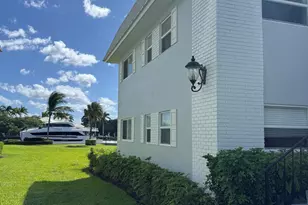 20 Colonial Club Dr, Boynton Beach, FL 33435 - Photo 3
