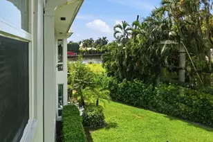 20 Colonial Club Dr, Boynton Beach, FL 33435 - Photo 3