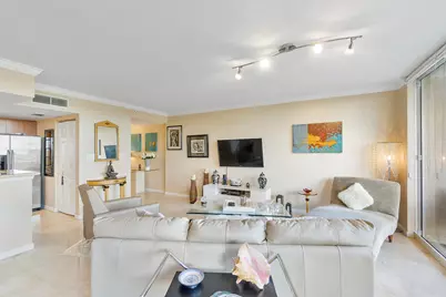 2011 N Ocean Boulevard #304, Fort Lauderdale, FL 33305 - Photo 5