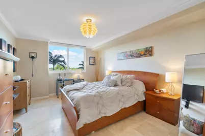 2011 N Ocean Boulevard #304, Fort Lauderdale, FL 33305 - Photo 9