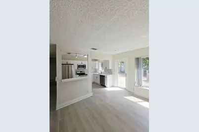 1432 NE 27th Street, Wilton Manors, FL 33334 - Photo 3
