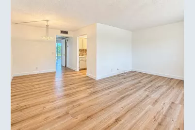 101 SW 132nd Way #305J, Pembroke Pines, FL 33027 - Photo 1