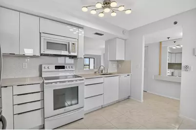 7370 S Oriole Boulevard #802, Delray Beach, FL 33446 - Photo 5