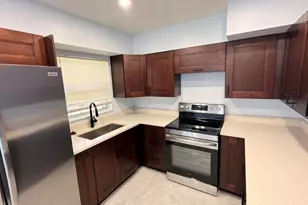 928 Fra-Mar Pl, Fort Pierce, FL 34982 - Photo 3