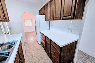 2040 NE 174th St, North Miami Beach, FL 33162 - Photo 9