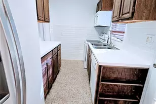 2040 NE 174th St, North Miami Beach, FL 33162 - Photo 11