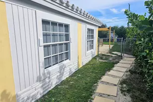 2040 NE 174th St, North Miami Beach, FL 33162 - Photo 39