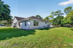 8895 Palomino Dr, Lake Worth, FL 33467 - Photo 75