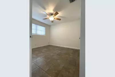 325 Nottingham Boulevard #1, West Palm Beach, FL 33405 - Photo 5