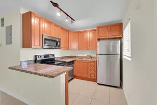 2655 NE 8th Ave, Wilton Manors, FL 33334 - Photo 7