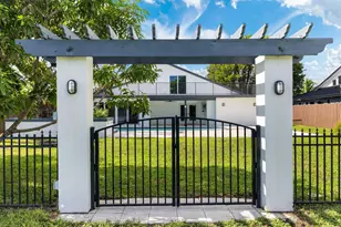 33 Oregon Ln, Boca Raton, FL 33487 - Photo 57
