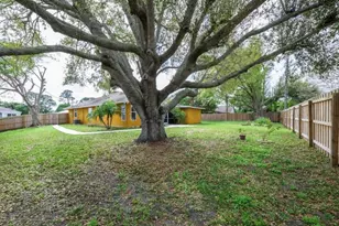 353 NW Ferris Dr, Port Saint Lucie, FL 34983 - Photo 17